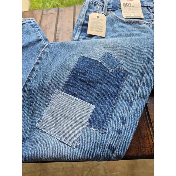 NWT Levis Premium 501 PATCH Straight Jeans 25x30 Womens Button Fly Distress $79 - Picture 6 of 9